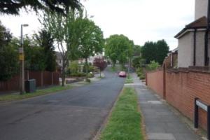 The Avenue, looking south